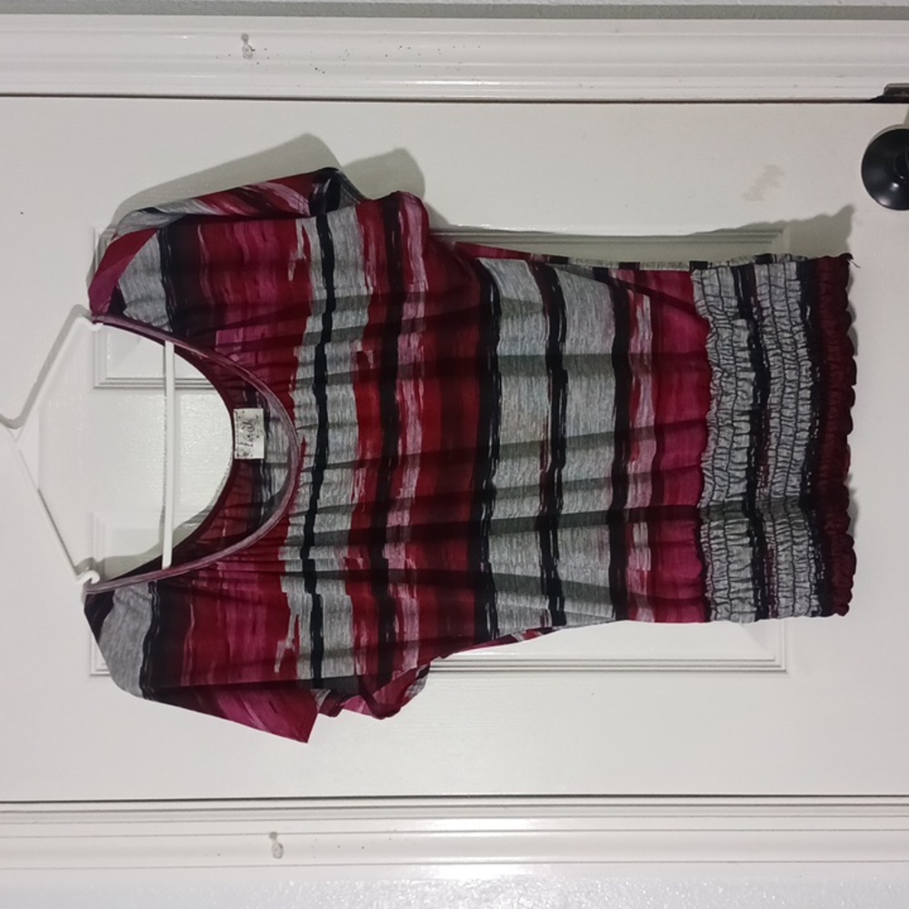 Lavish Top Maroon/Burgundy Strechable M/L Blouse